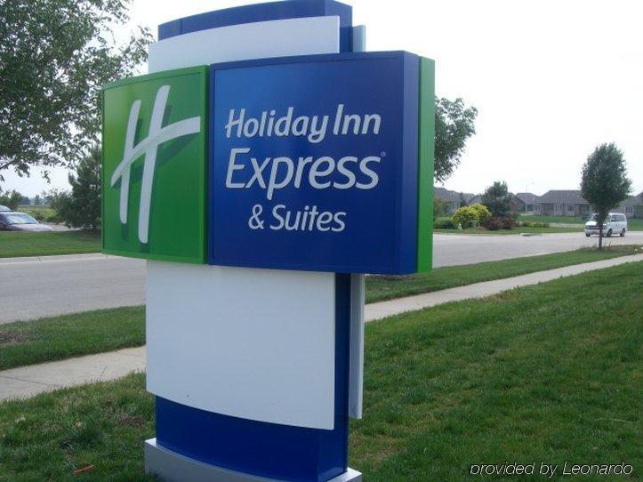 Holiday Inn Express Northwest Maize, An Ihg Hotel Eksteriør billede